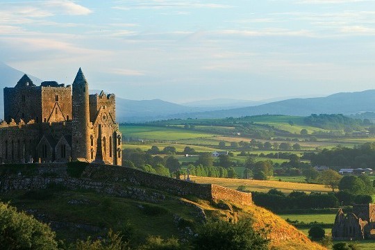 7 Night Best of Ireland with Rock of Cashel from $536 pps incl. Car Rental (Save 15%)