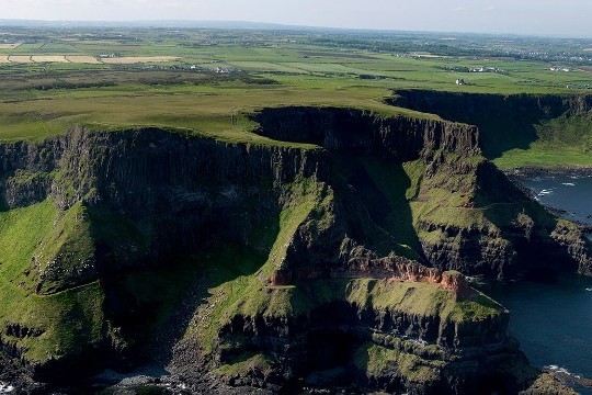 10 Night Northern Ireland Tour from $788pps incl Car Rental - Save 15% 
