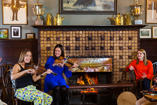 8 Night Irish Pub and Folk Tour from $589 - Car Rental included - Save 15%